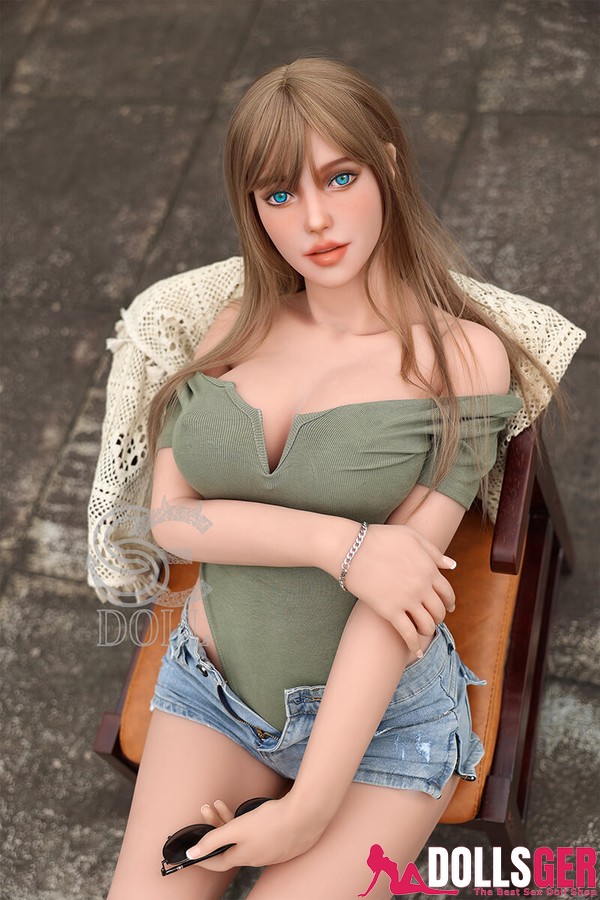 ariana grande sexpuppe