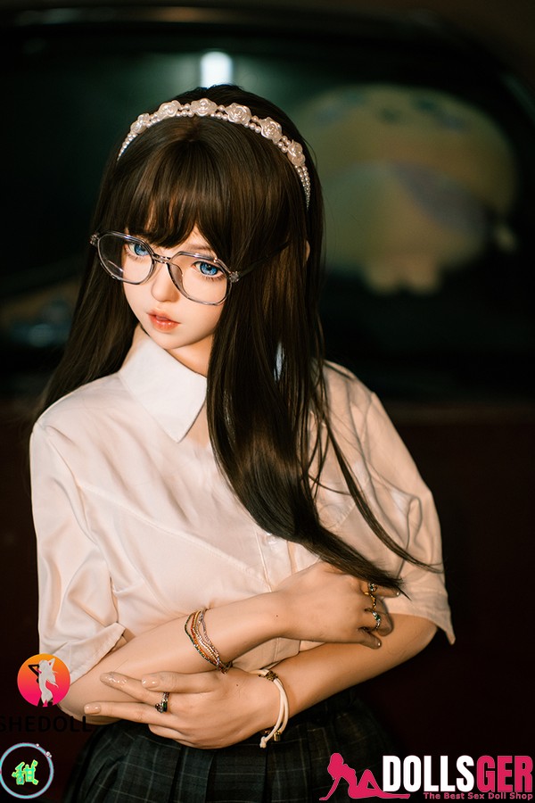 flat chested sex doll