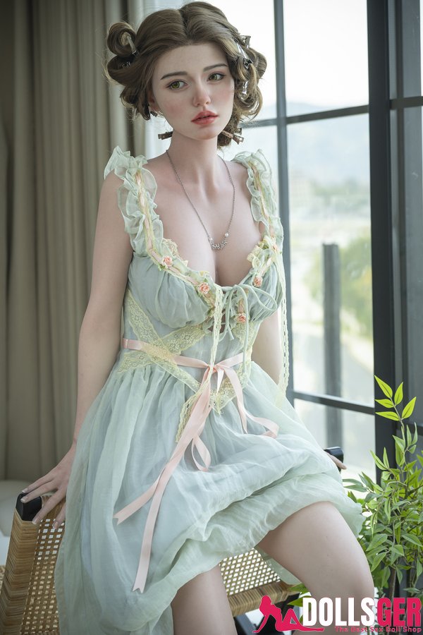 sex with sexual doll